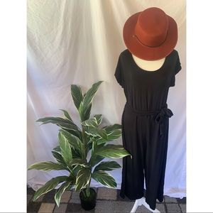 Old Navy Black Jumpsuit Size Medium